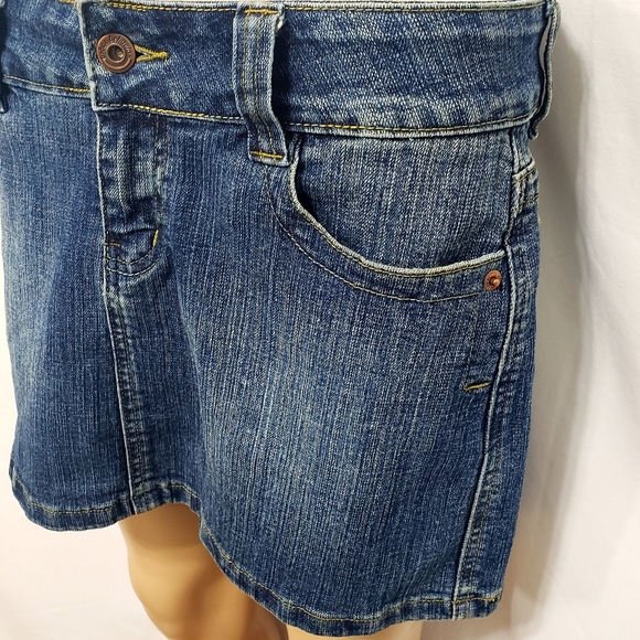 Urban Behavior Jean Skirt Size Small EUC - Picture 3 of 8